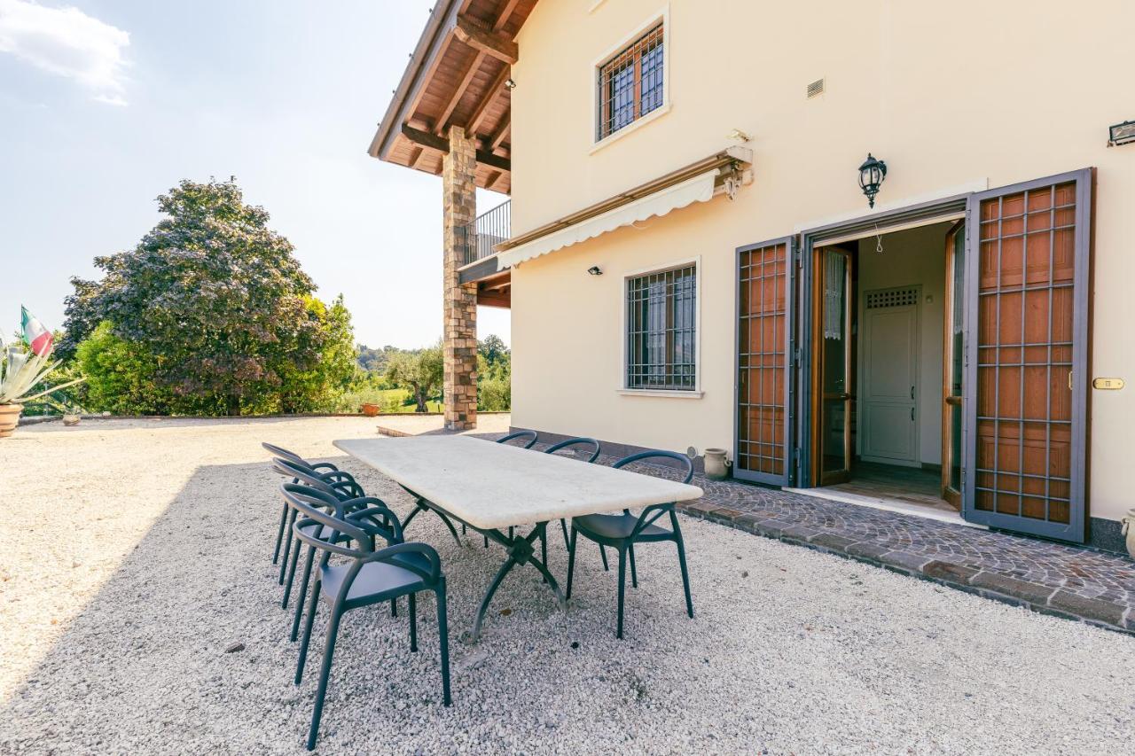 Il Casale Lonato - By Host4U Aparthotel Luaran gambar