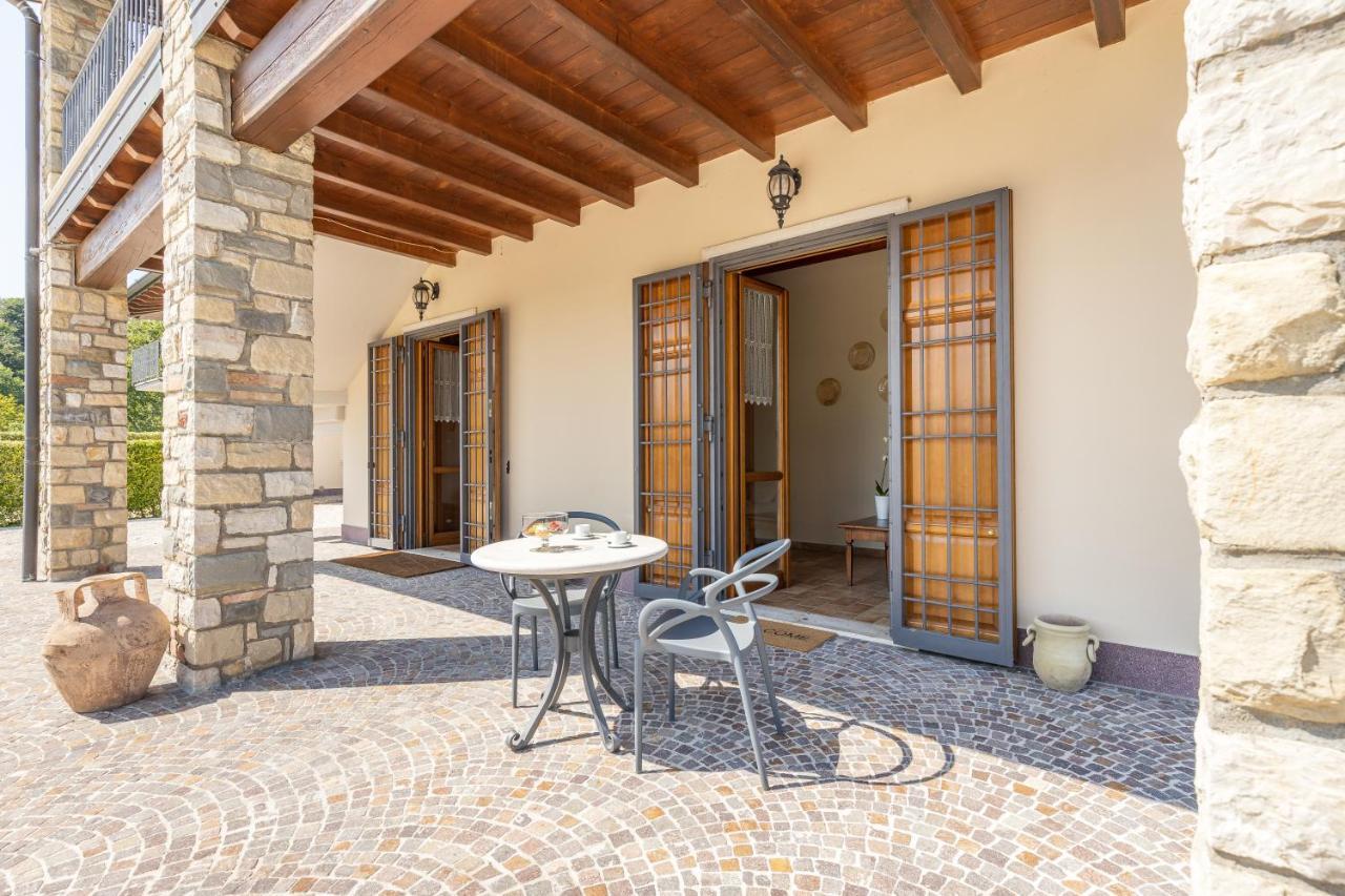 Il Casale Lonato - By Host4U Aparthotel Luaran gambar