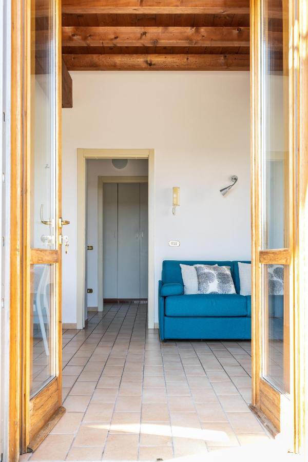 Il Casale Lonato - By Host4U Aparthotel Luaran gambar