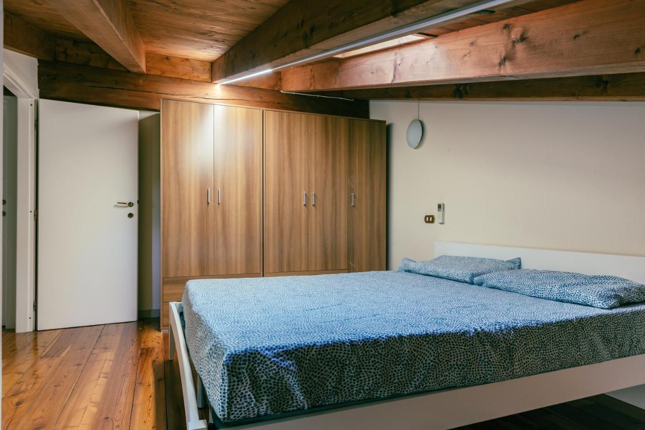 Il Casale Lonato - By Host4U Aparthotel Luaran gambar