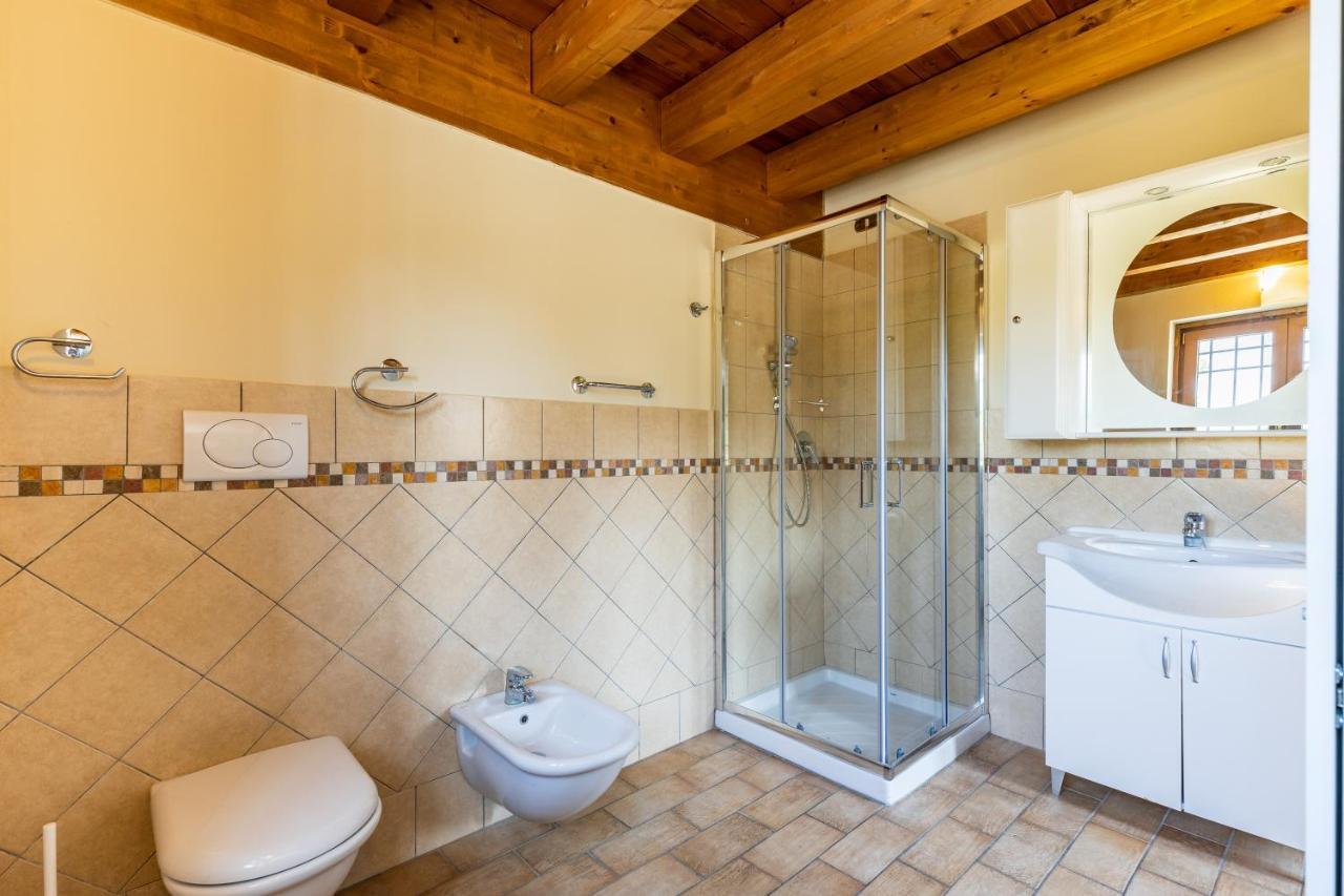 Il Casale Lonato - By Host4U Aparthotel Luaran gambar