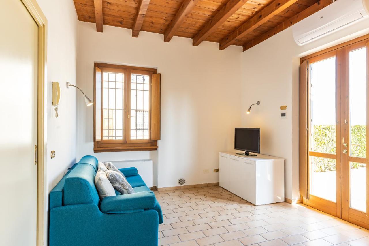 Il Casale Lonato - By Host4U Aparthotel Luaran gambar