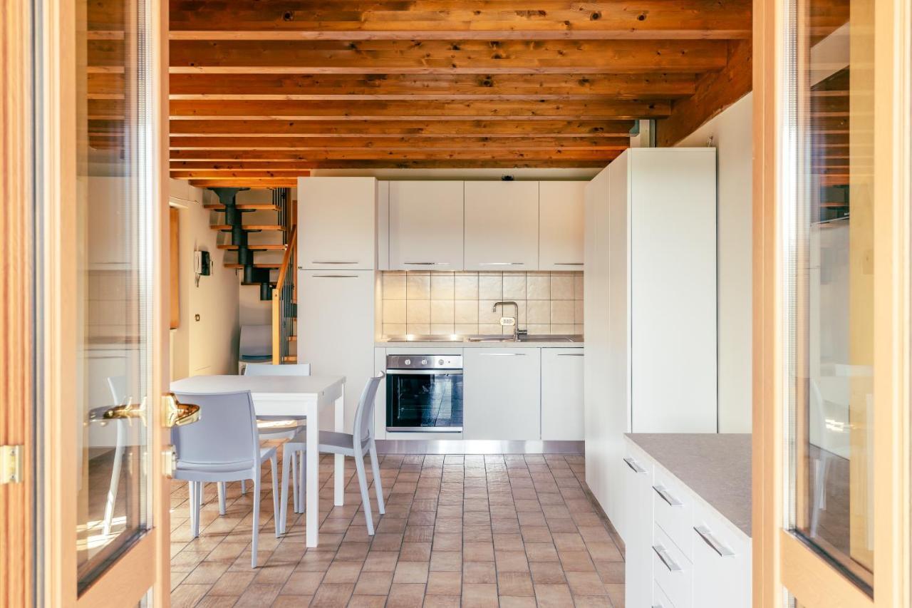 Il Casale Lonato - By Host4U Aparthotel Luaran gambar